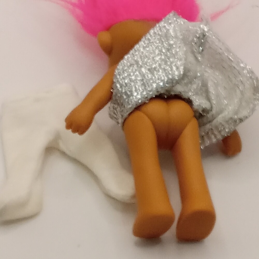 RUSS Tracey Doll Pink Hair Brown Eyes 7 in Poseable 1990s Silver Dress Troll - Picture 11 of 11